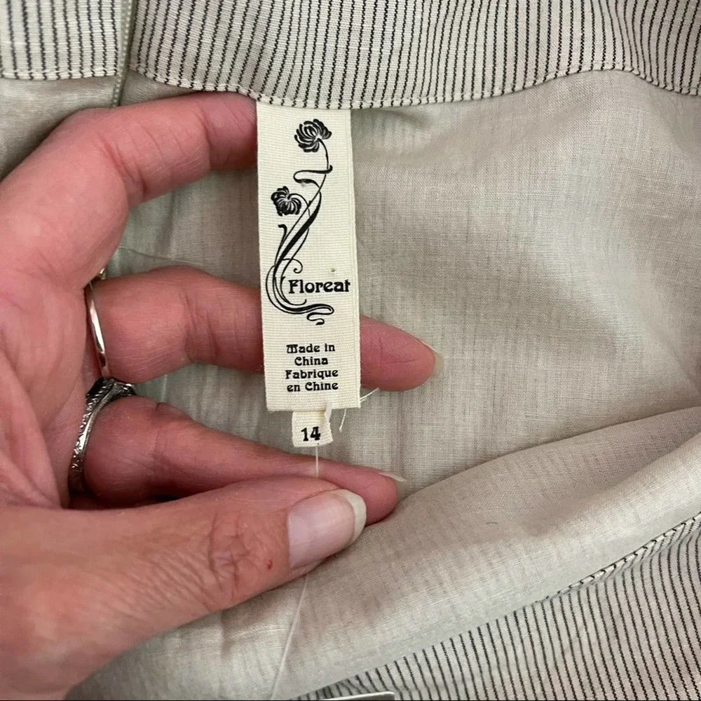 Anthro Floreat Beige/Blue Thorny Thicket Embroidered Linen Blend Skirt Size 14 - Picture 9 of 9
